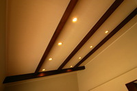 照明はダウンライトを採用
梁も活かしデザイン性のある天井に仕上げました